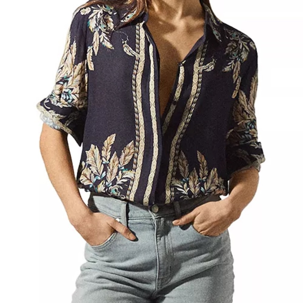 REISS Tiff feather print button down shirt